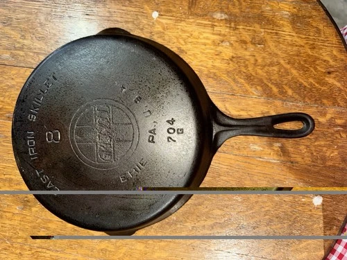 Griswold Big Block Slant Erie # 8 Cast Iron Skillet Sits Flat