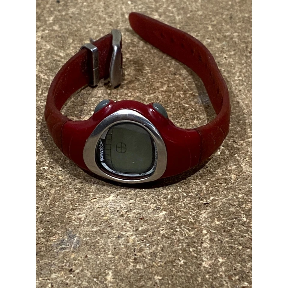 Speedo AIL05 Quartz Digital Watch Red Silicone Strap Water Resistant Light Mode - Image 2 of 4