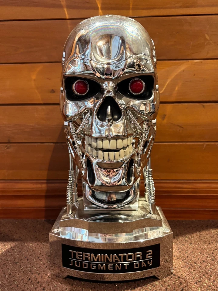 Terminator - Judgment Day Limited Edition 6x Blu-Ray DVDs and Endoskull bust - Image 2 of 4