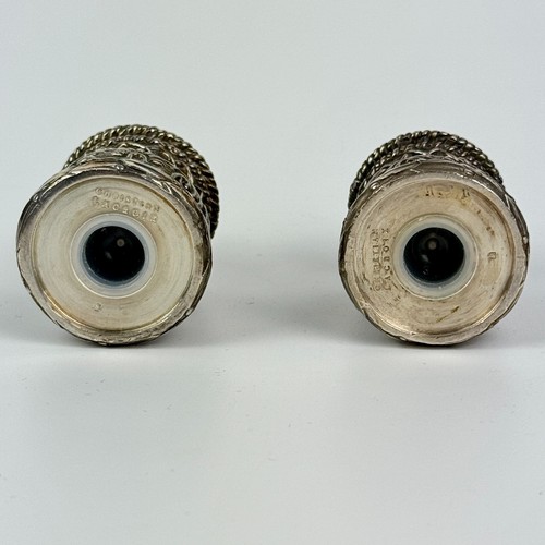 Pair Of Vintage Christian Lacroix France, Silver Plated Salt & Pepper Shakers - Picture 5 of 6