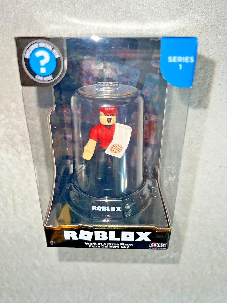 Roblox Series 1 Classics 12 figure pack - includes: builderman