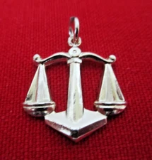 LIBRA Zodiac Silvertone Necklace Pendant Charm Scales 3/4" Vintage AZJ