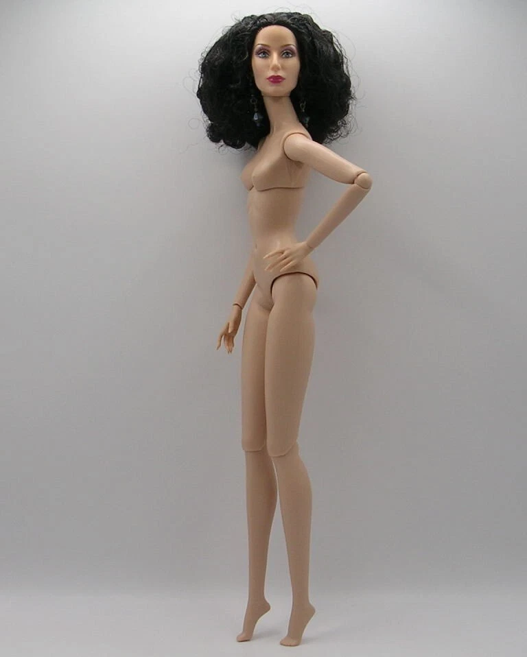 MUÑECA BARBIE CHER HYBRID - INTEGRIDAD ARTICULADA NU.FACE 3.0 CUERPO 12.5 ALTO TBT1 Foto 2 de 4
