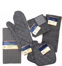 Kitchen Towel Set - Red - Pot Holders, Oven Mitt, Dish Towel, Dish Drying Mat