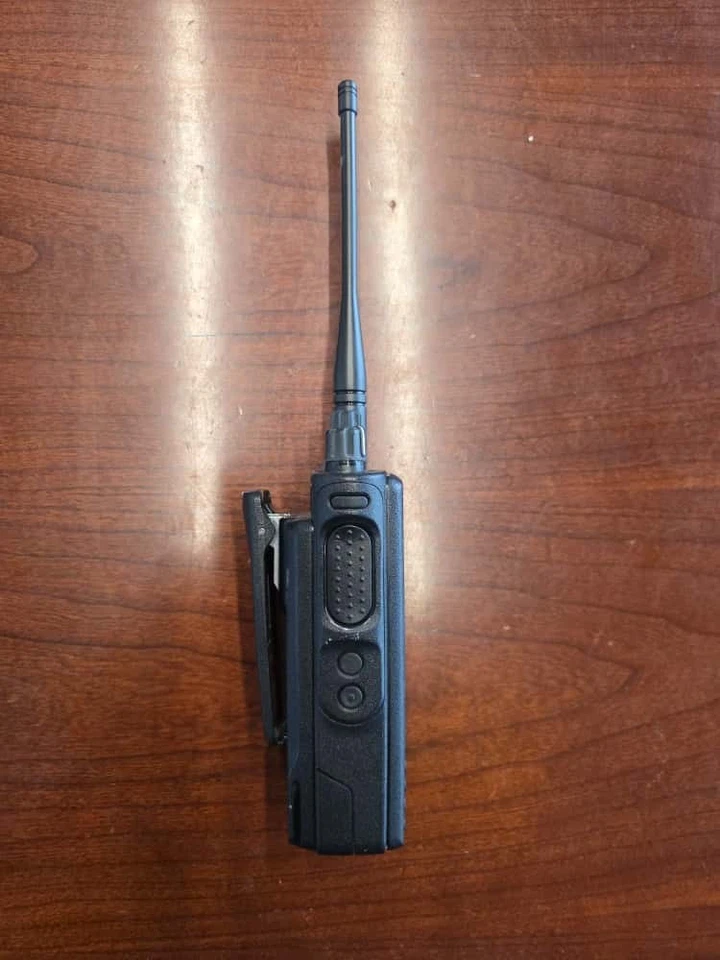 Motorola MotoTRBO XPR7550 UHF Digital Radio AAH56RDN9KA1AN 403-512 MHz 1000 Chnl - Image 4 of 4