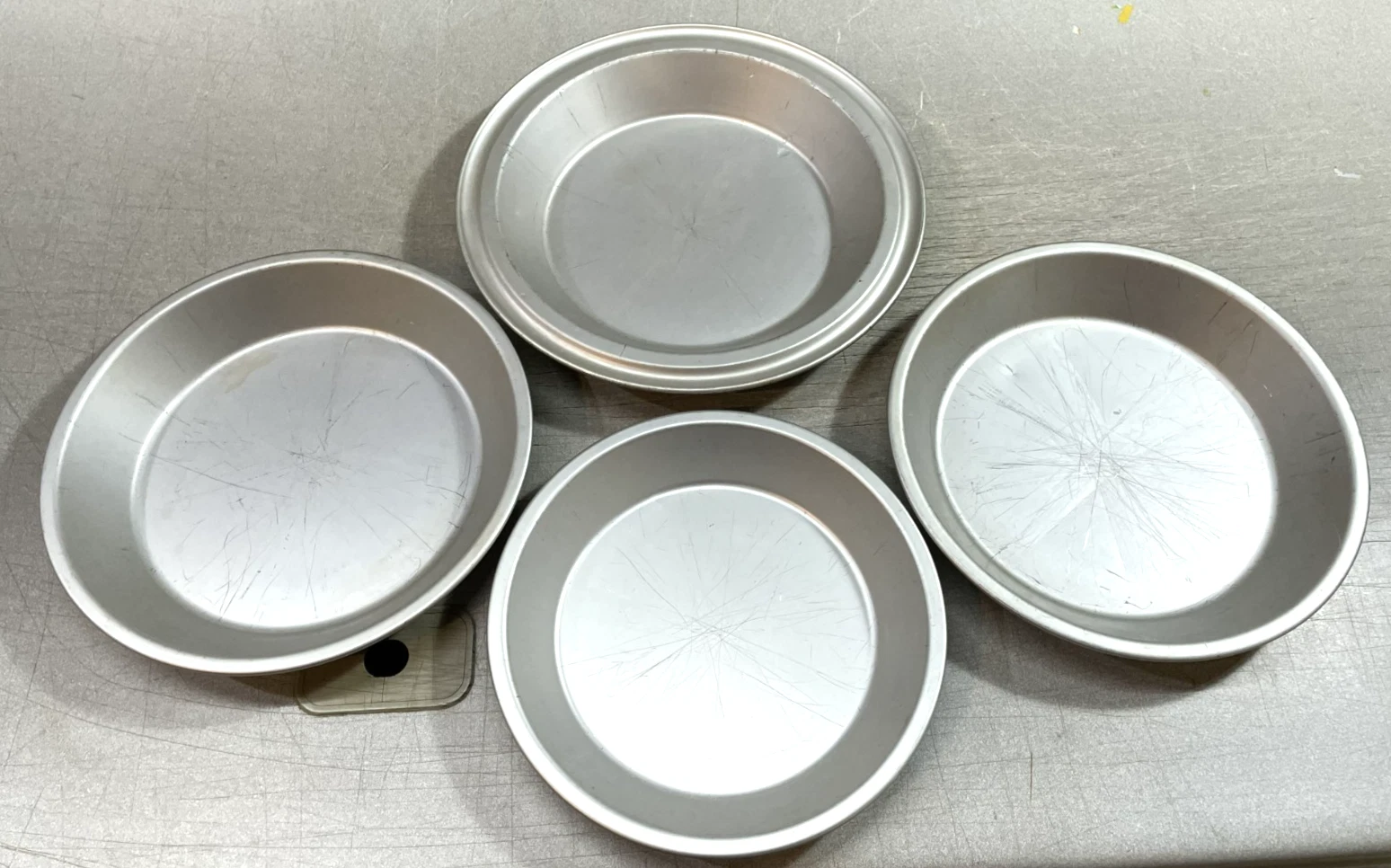 FOUR Vintage MIRRO Aluminum 9 & 8" Pie Pan Plates 5499M 288AM 289AM