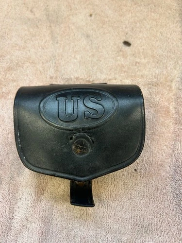 U.S. Civil War Black Leather Musket Rifle Percussion Cap Pouch US Shield Reprodu