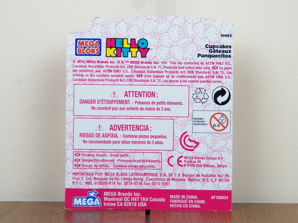 Hello Kitty Mega Bloks 14 Pc Cupcakes Building Playset Figure 10963 *BRAND NEW* - Image 2 of 4