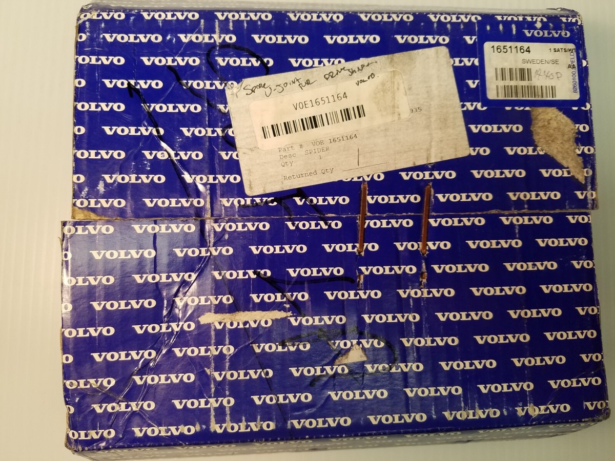 OEM VOLVO VOE1651164 1651164 UNIVERSAL U JOINT SPIDER WHEEL