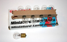 Vintage Usa Sylvania Miniature Lamp Bulbs 10 Pack No. 1141 Vintage Usa Sylvania Miniature Lamp Bulbs 10 Pack No. 1141