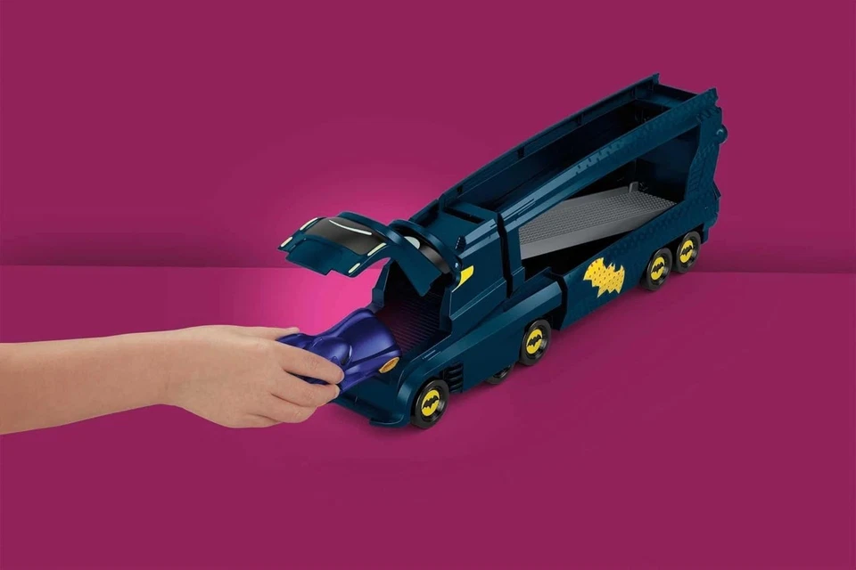 Mattel Fisher Price Batcamion Playset Camion + Batmobile Scala 1:55 Hmx07 - Immagine 4 di 4