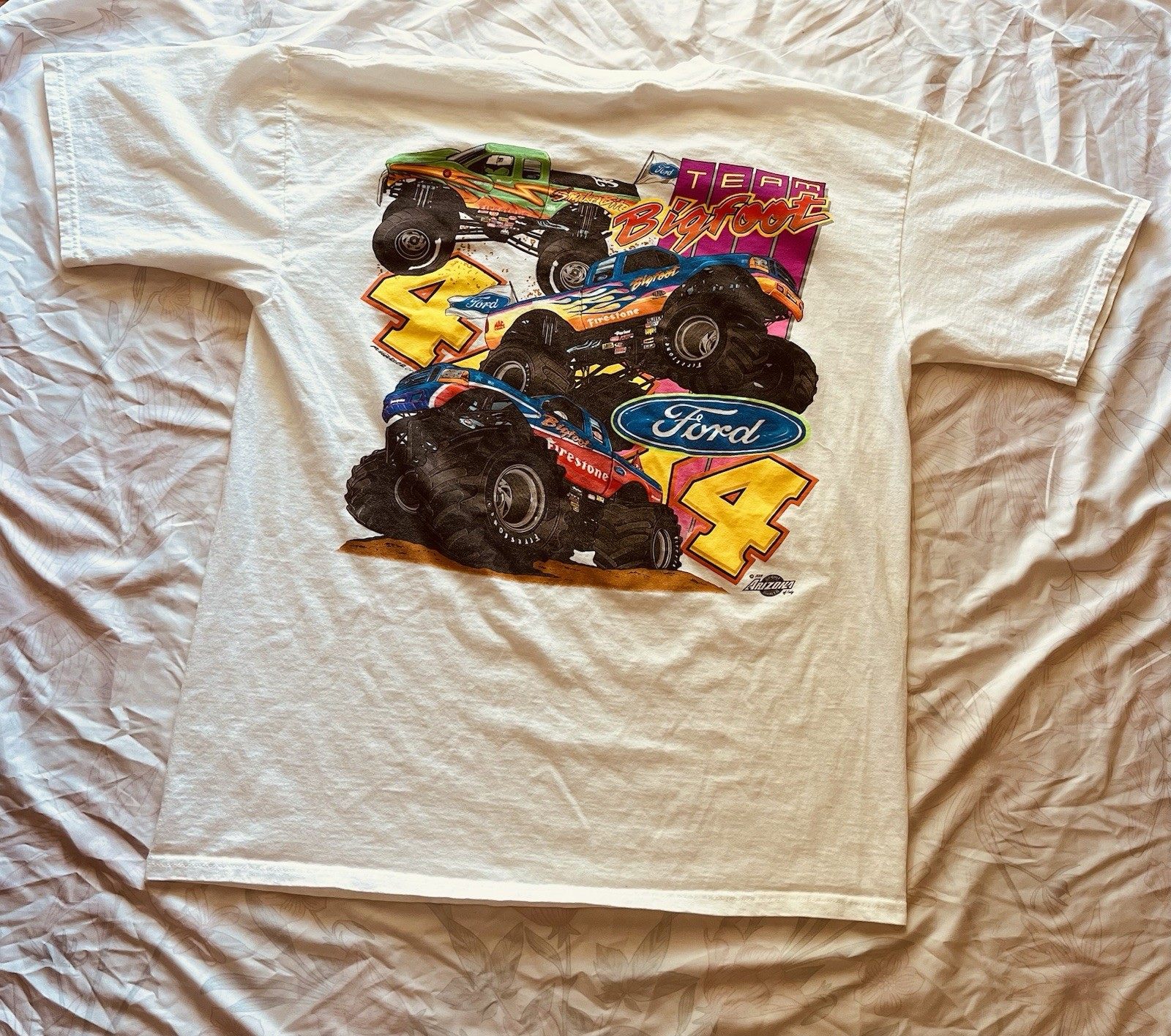 Vintage 2001 Bigfoot monster truck tee!