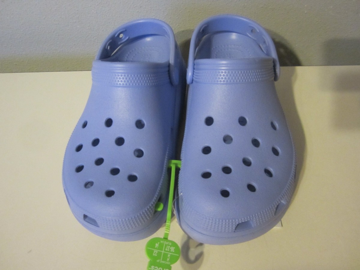 207708-5Q6) Crocs Classic Cutie Clog purple sz 6 Youth for sale