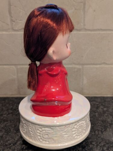 Vintage Japanische Kawaii Blunt Bangs Pixie Elfe Kitsch Figur RAR Spieluhr - Bild 6 von 12