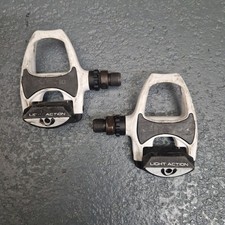 Shimano SPD SL PD-R540 Light Action clipless road pedals, White.