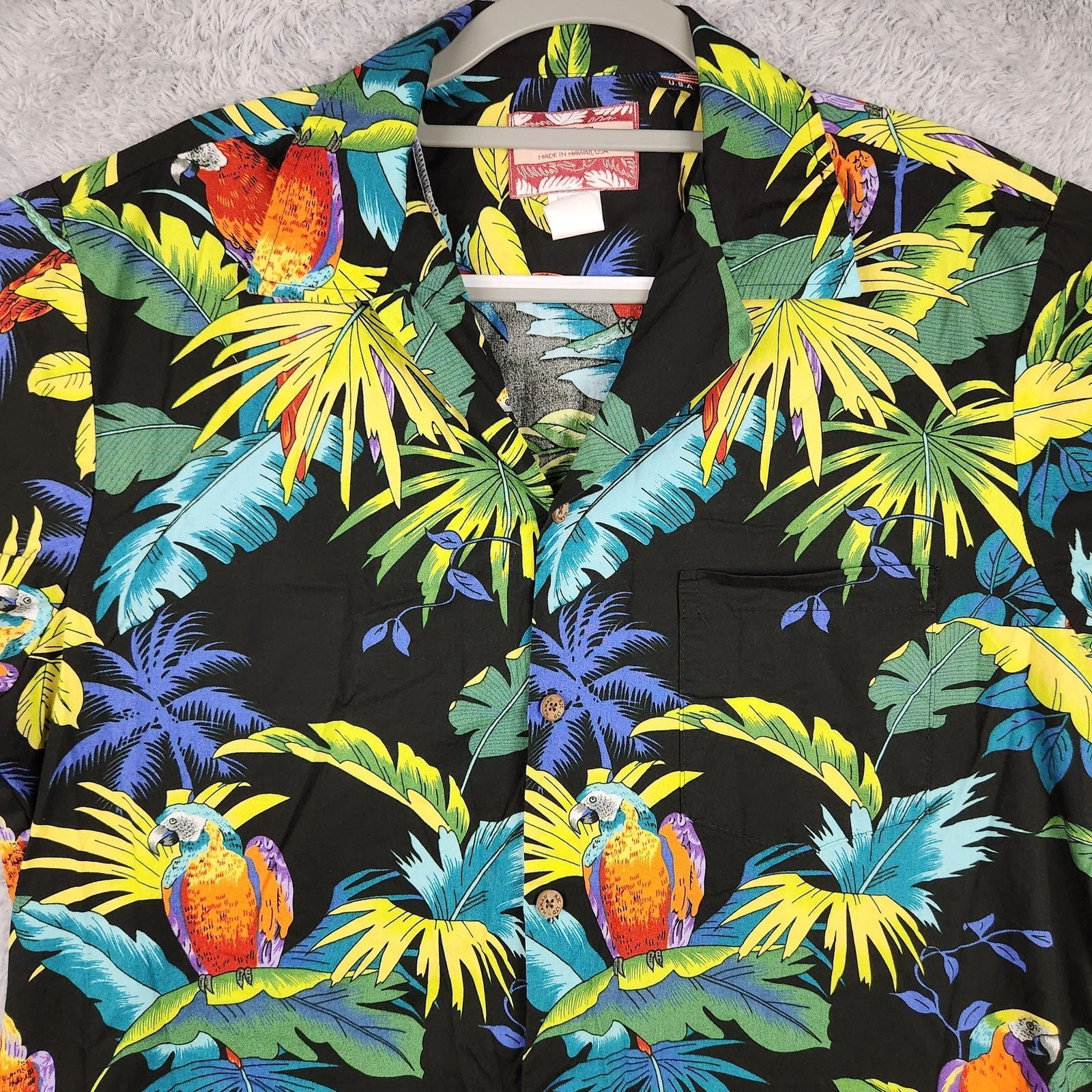 RJC Shirt Mens Large Black Parrot Hawaiian Aloha Tropical Beach USA Nature Bird