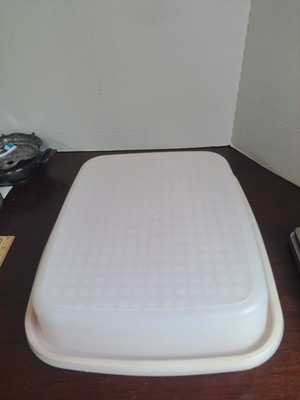 Vintage Tupperware 1294-8 Season N Serve 12 x 10'' Container w/ Lid Paprika Red