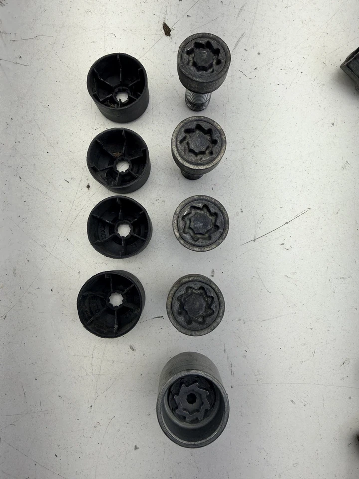 Volkswagen Wheel Locking Bolt Set OEM. - Image 4 of 4