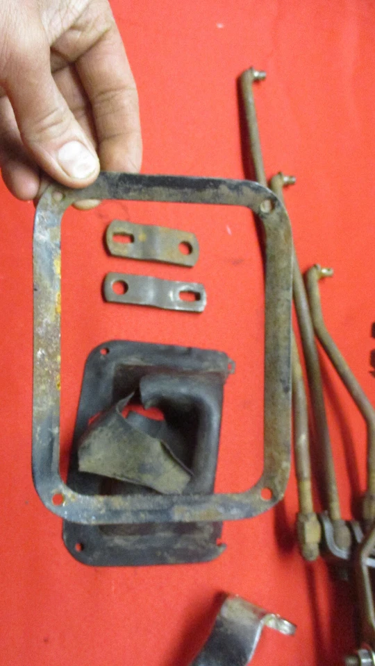 1968 1969 CHEVROLET IMPALA AND CAPRICE SHIFTER 4 SPEED FOR MUNCIE WITH CONSOLE - Image 4 of 4