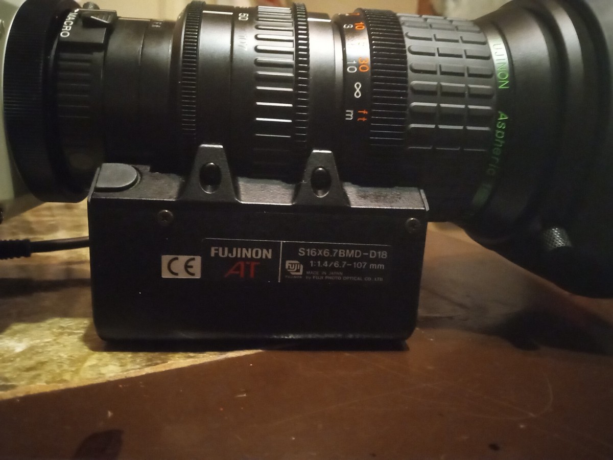 Sony 3ccd color video camera and Fujinon motorized TV zoom lens