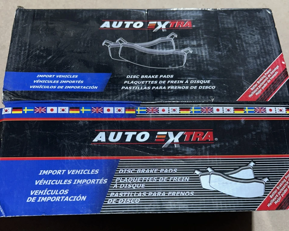 Disc Brake Pad Set-Pads Auto Extra AXMD768 - Image 2 of 4