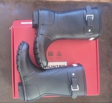 Hunter Original Short Rain Boots for Women, Size 6 - Black