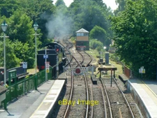 Photo 6x4 Looking south, Alton station Alton/SU7139 Network Rail tracks  c2013