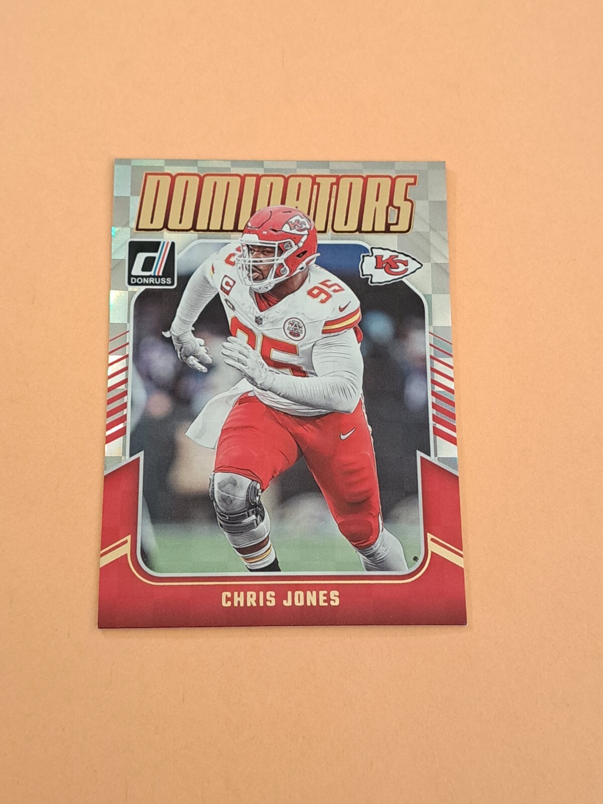 2024 Donruss Dominators Insert Chris Jones #12 In Toploader