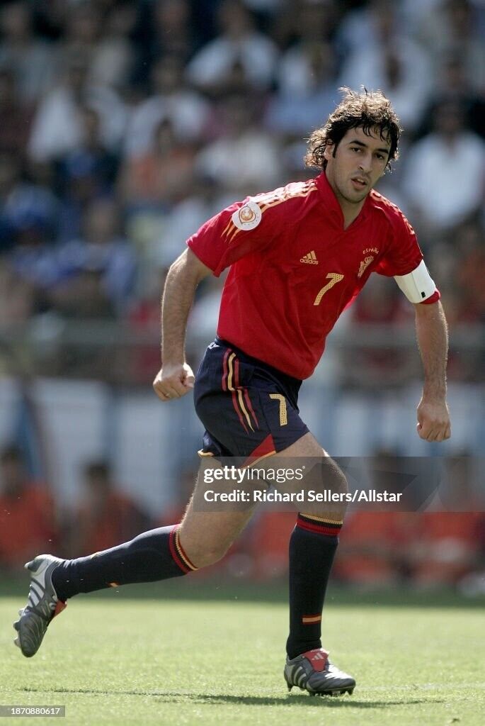 RAUL #7 VINTAGE MENS SPAIN 2004/2005 ESPANA SOCCER FOOTBALL RAUL #7 VINTAGE MENS SPAIN 2004/2005 ESPANA SOCCER FOOTBALL