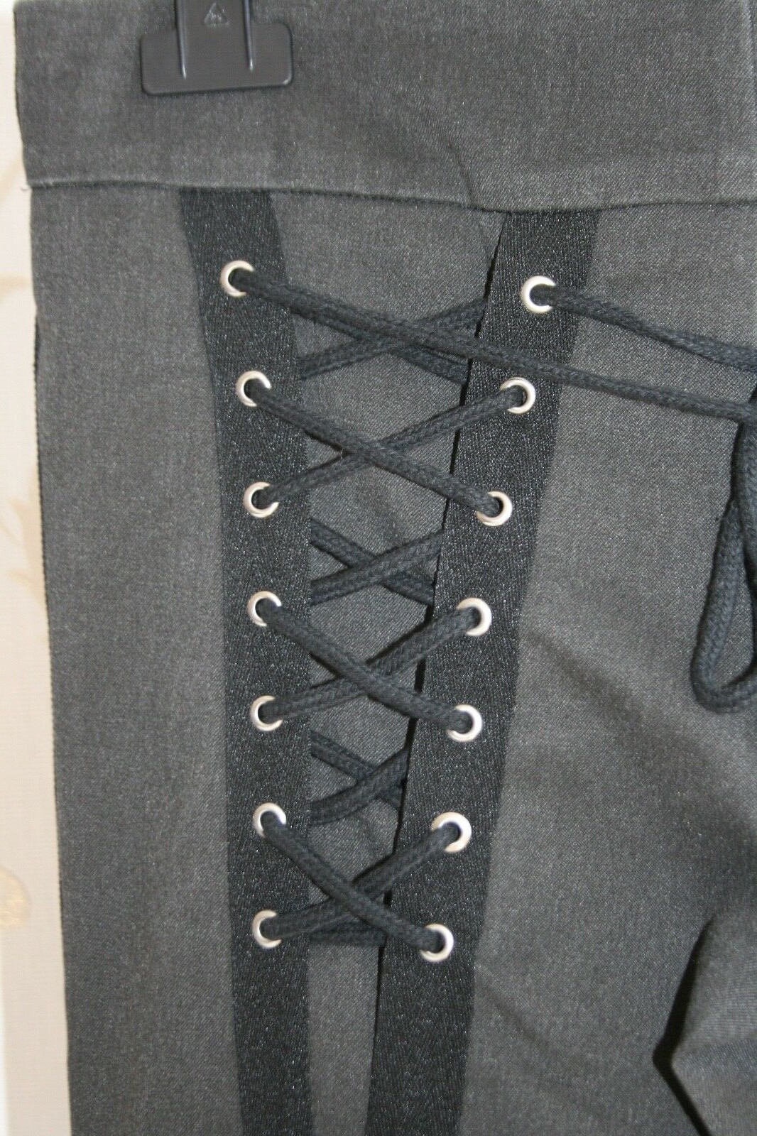Picture 3 of 9