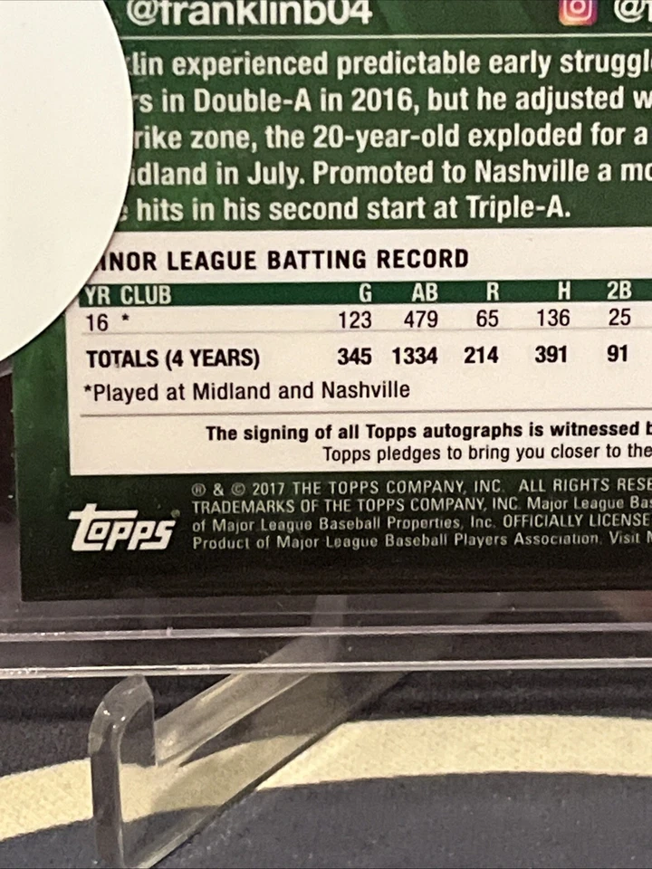 2017 Topps Chrome — автографы дебютантов NoRA-FB Franklin Barreto Blue Wave No67/75.  - Изображение 4 из 4