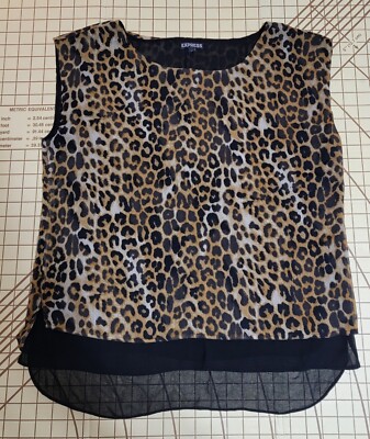 Express Short Sleeve Animal Leopard Print Lined Top Womens Size Medium 