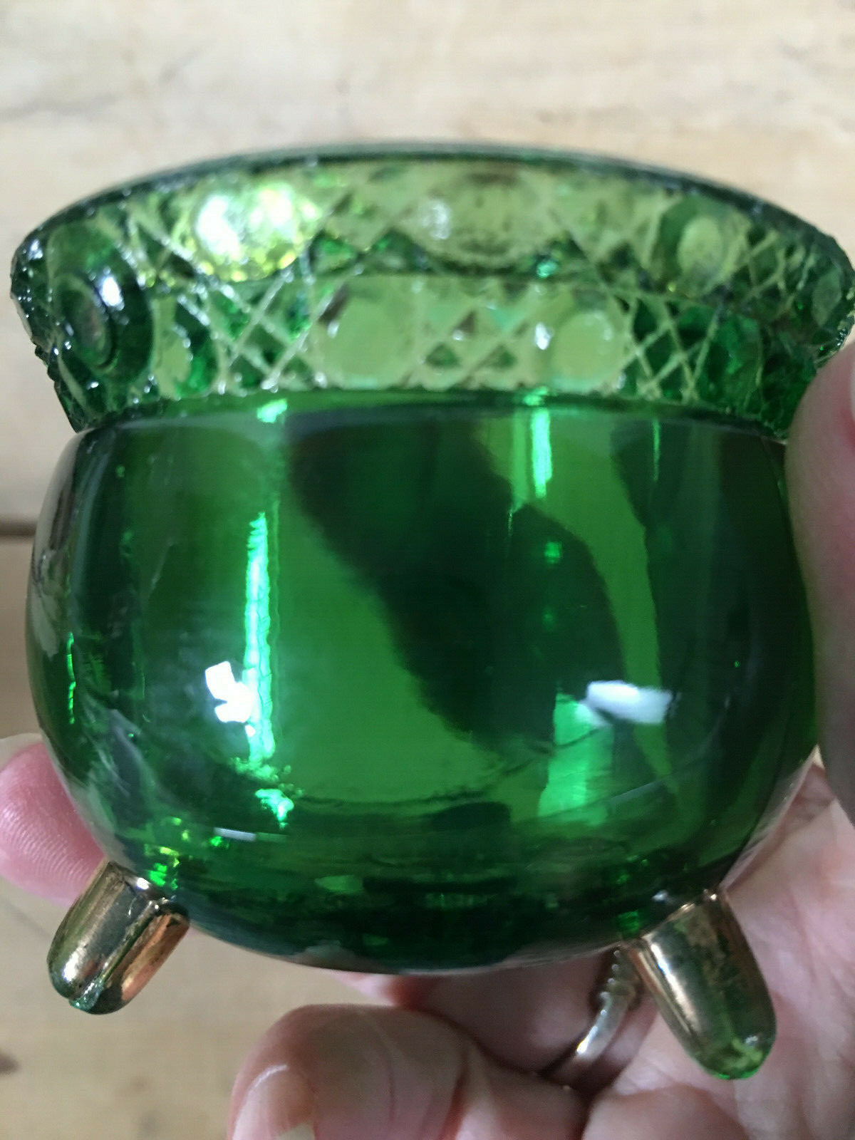 Souvenir Pennsburg PA Etch Green Glass Gold Trim Kettle Caldron