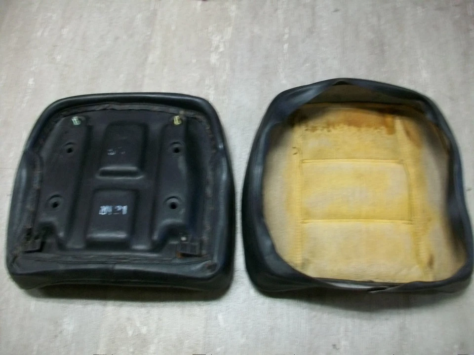 Nice!! 1984 -1987 Honda GL1200 Goldwing Driver Backrest Pad Cushion With Cover - Image 2 of 4