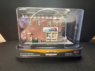Menards 279-5001 HO Gauge HOBBY SHOP Gold Line Collectible Building LED Lights