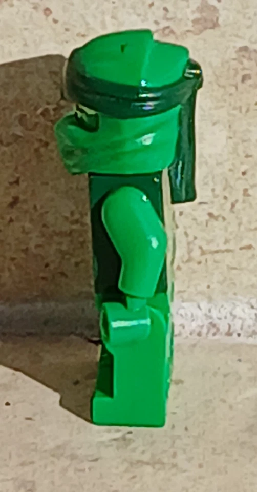 Figurine Lego NINJAGO Ref : njo0619 - Lloyd - Set : 70687 - Photo 2/4