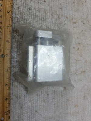 Aventics 0670 New In SEALED Bag  Pneumatic Cylinder 0822010743