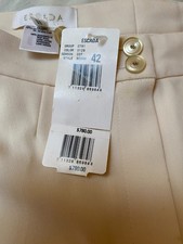  780 ESCADA WOOL WIDE PANTS IN CREAM GROMMET EMBELISHED SIDES 42 STAINED