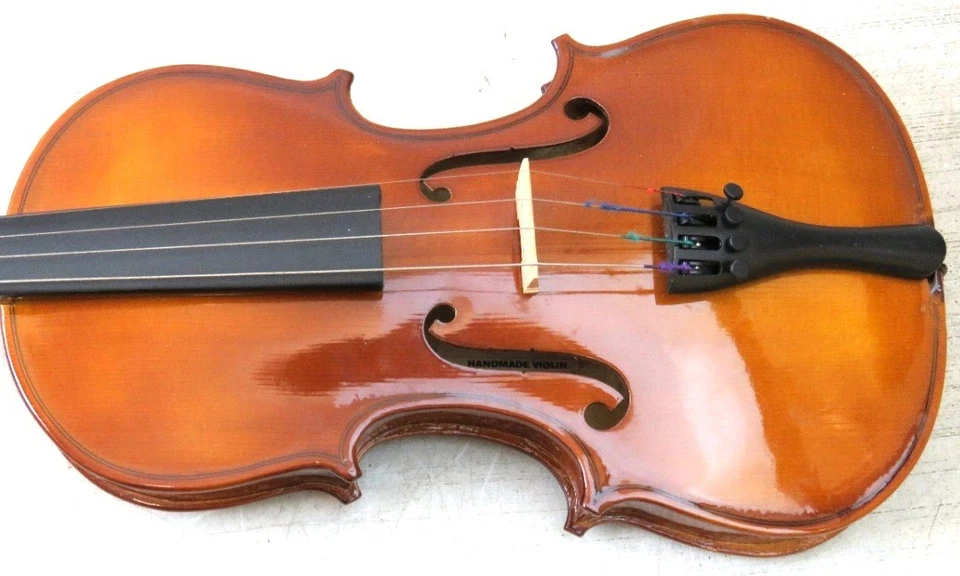 UNBRANDED HAND MADE 1/2 SIZE VIOLIN IN CANVAS CASE - Image 4 of 4