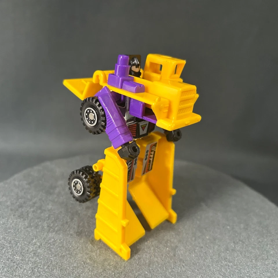 Transformers G2 Long Haul Constructicon 1992 Hasbro Vintage Action Figure - Image 3 of 4