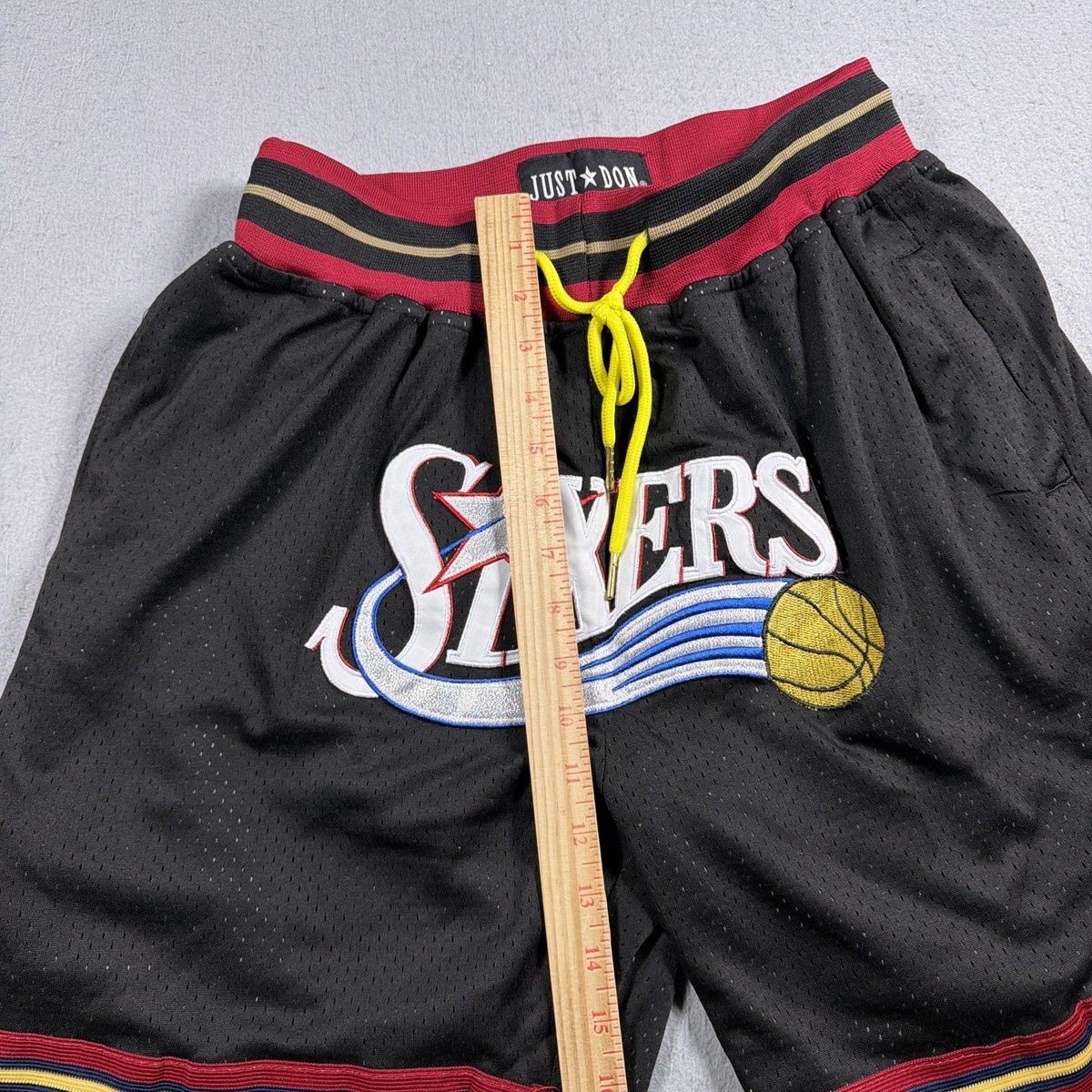 Philadelphia 76ers Shorts Mens Medium Black NBA Basketball