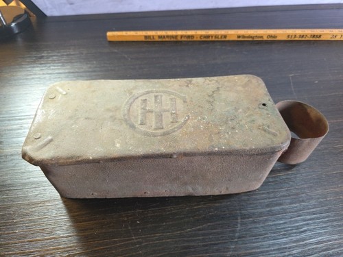VINTAGE CASE IH INTERNATIONAL HARVESTER TRACTOR TOOL BOX 12.5" x 5.5" x 4”