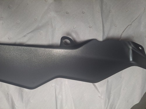 Genuine Yamaha Protector 2 Fairing Panel Black Metallic YZF-R7 BEB-2834W-10-P4 - Picture 6 of 10