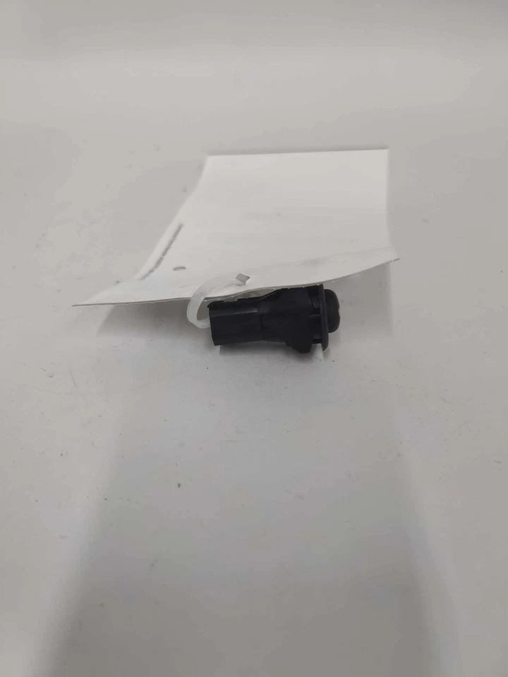 Dodge Intrepid 1999 interruptor de control de liberación de maletero 04760847 Foto 4 de 4