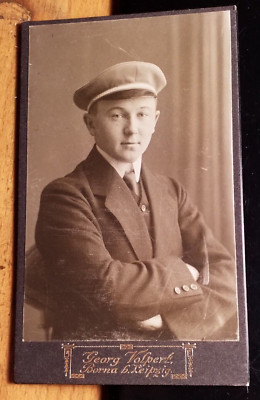 Student or pupil with hat - 1913/CDV Borna in Leipzig/Studentika