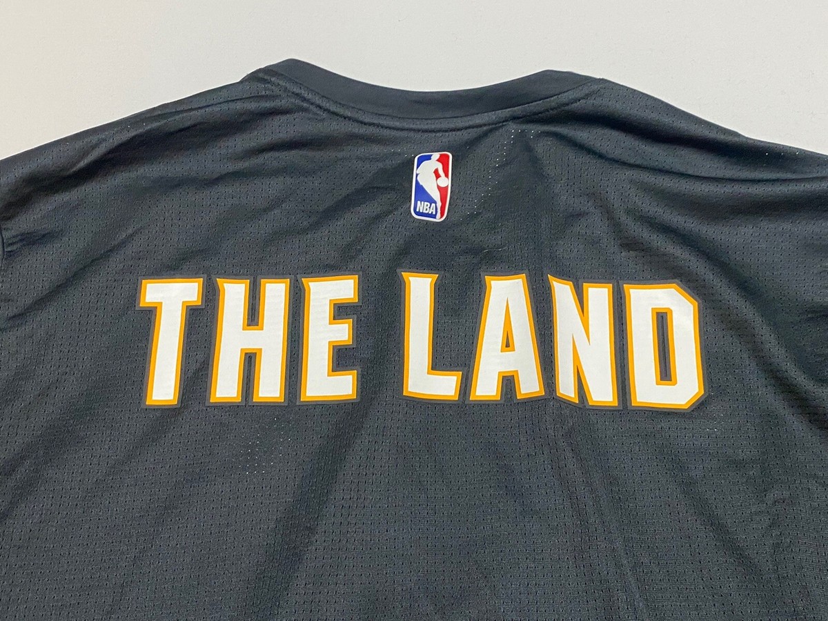 Long Sleeve Basketball Cavaliers Warm Up Shirt Nike NBA Men's