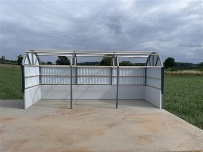 1/32 3 Bay Dutch Barn Model Kit