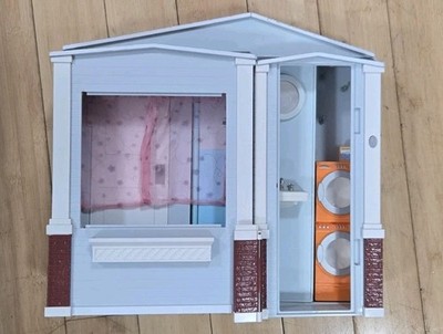 2005 Mattel Barbie Totally Real Fold-Up Doll House with working electronic sound