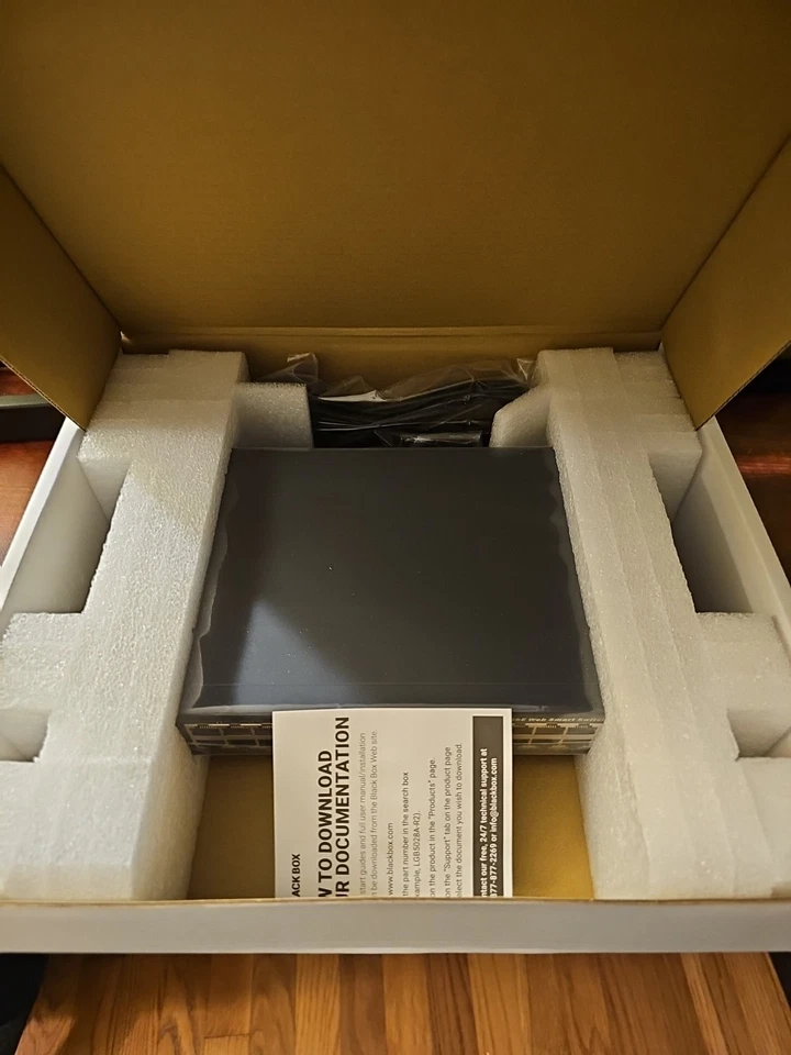 Black Box LGB2000 Series (LGB2126A) 18 Port Rack Mountable Switch NEW In Box - Image 2 of 3