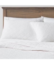 Threshold Quilt Modern Diamond Stitch OEKO-TEX, White, Twin/Twin Extra Long